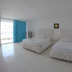 Hotel Blue Emerald